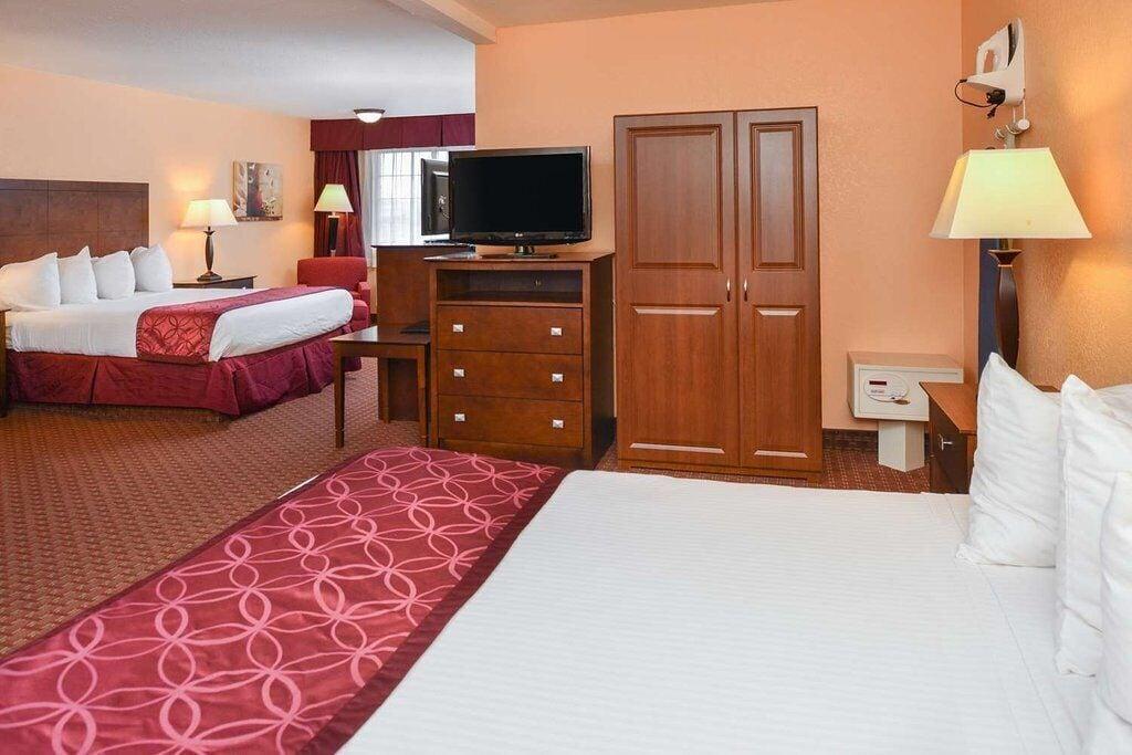 Days Inn By Wyndham Whitmore Lake Ann Arbor Brighton Ngoại thất bức ảnh
