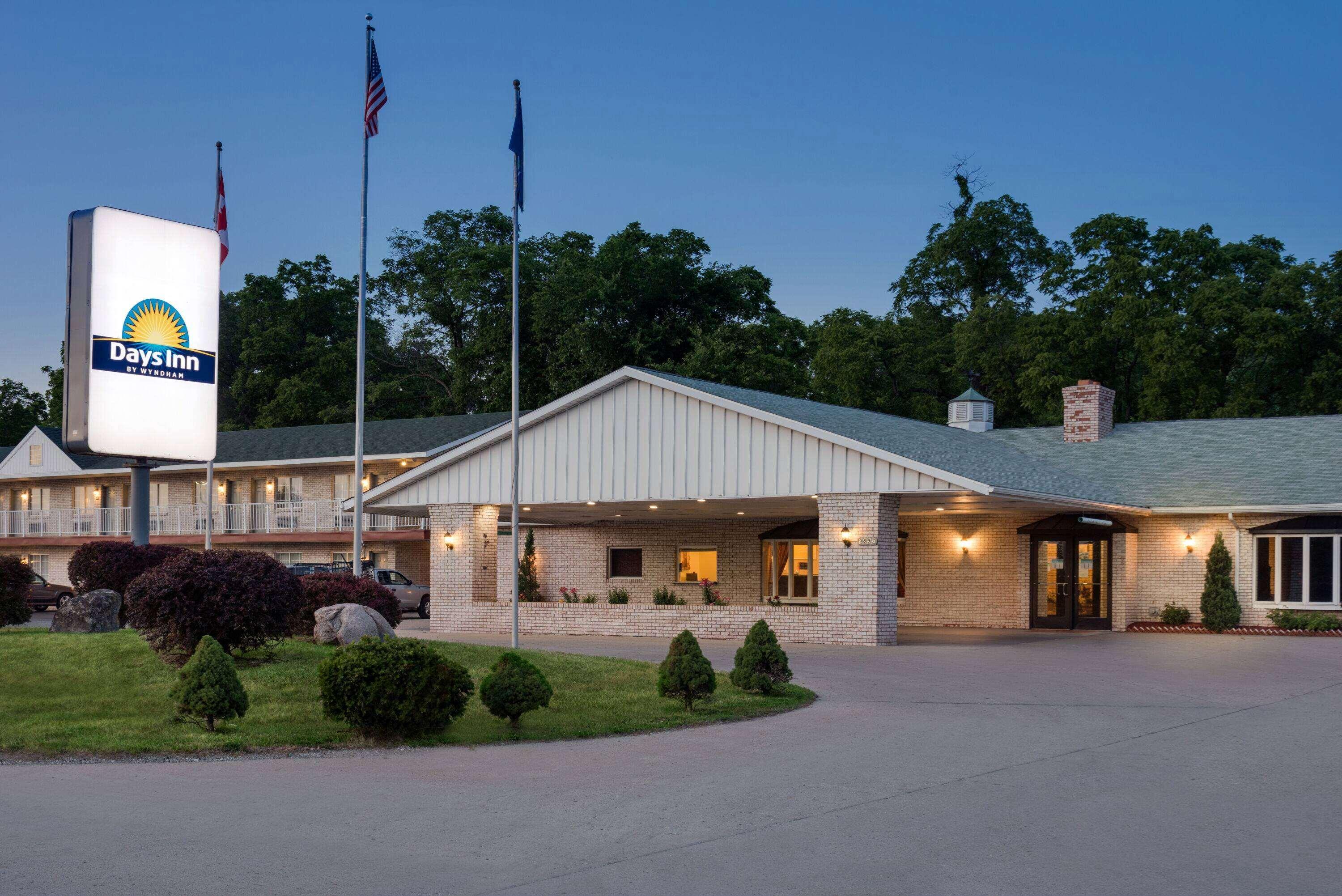 Days Inn By Wyndham Whitmore Lake Ann Arbor Brighton Ngoại thất bức ảnh