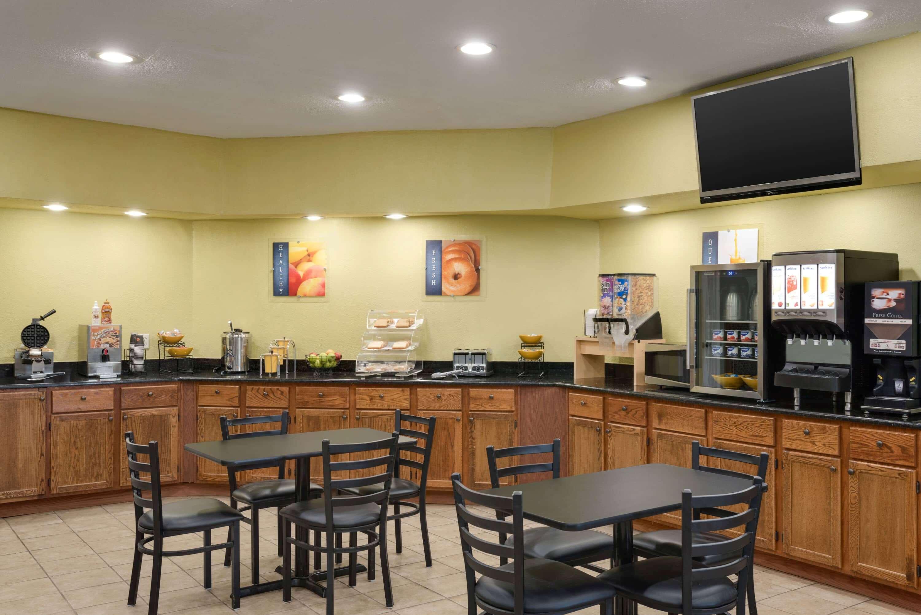 Days Inn By Wyndham Whitmore Lake Ann Arbor Brighton Ngoại thất bức ảnh